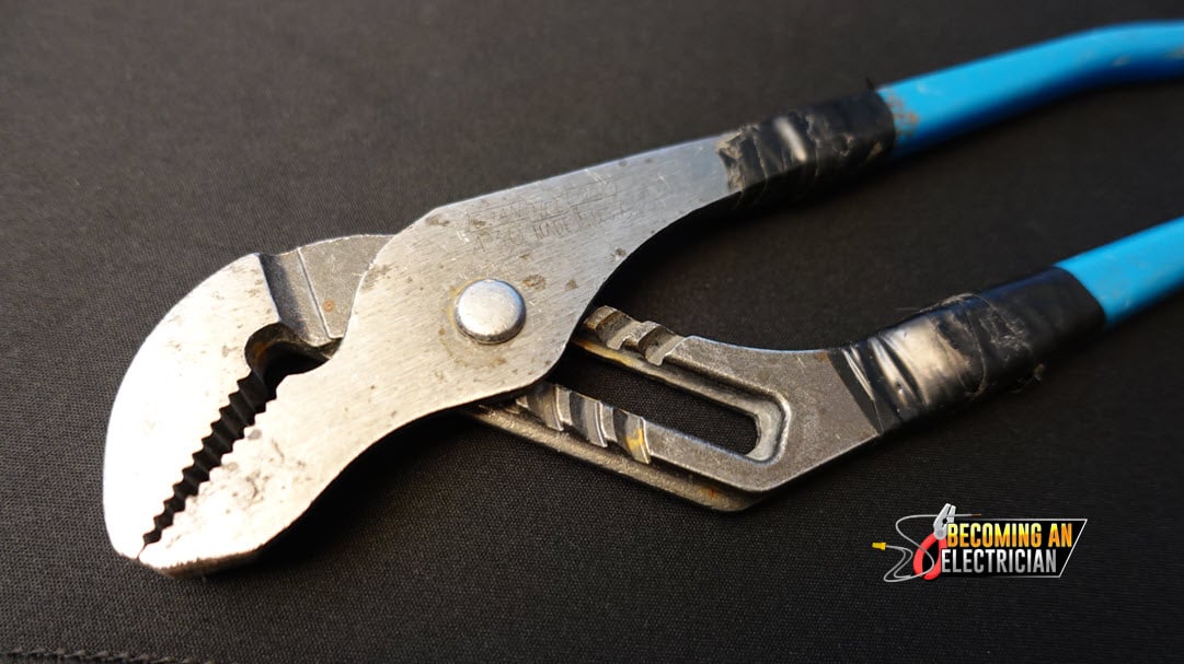 Tool List for Apprentice Electricians an Electrician