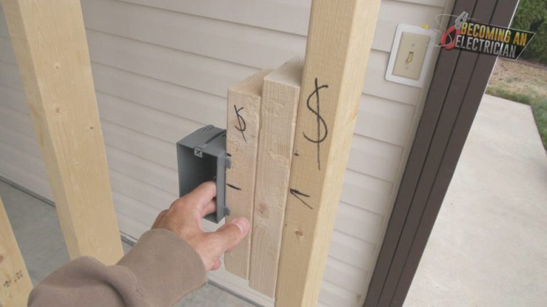 How to Install a Single Gang Electrical Box | Becoming an Electrician
